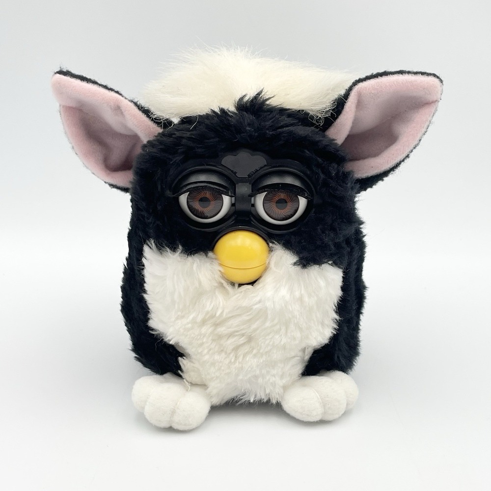 Vtg 1999 Tiger Electronics Skunk Furby Black White Works Tested/Works